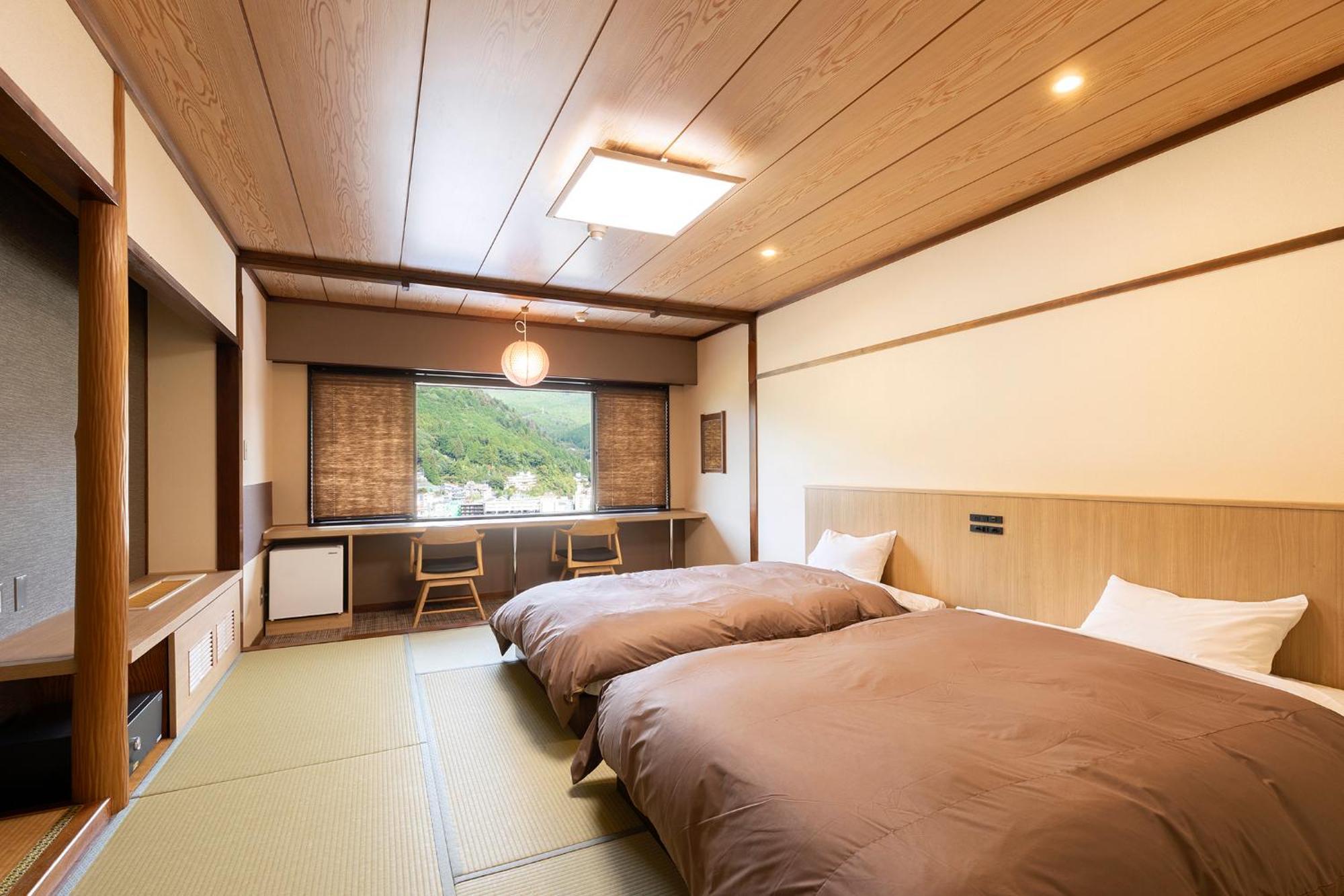 Ooedo Onsen Monogatari Premium Gero Honkan Exterior photo